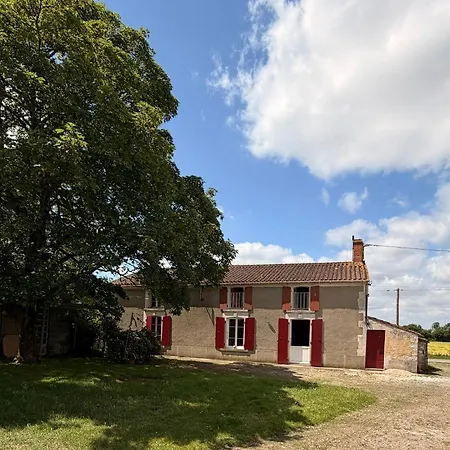 Maison Spacieuse Proche Du Marais Poitevin - Fr-1-426-625 *